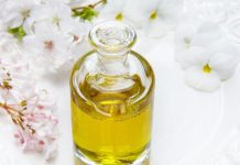 The Best Tricks to Make Your Perfume Last Longer The Best Tricks to Make Your Perfume Last Longer