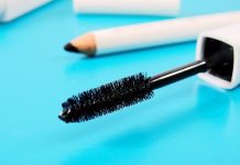How to Fix Smudged Eyeliner in Seconds: A Makeup Artist’s Hack How to Fix Smudged Eyeliner in Seconds: A Makeup Artist’s Hack