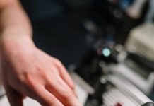 Best Beauty Tools for a Professional Finish at Home Best Beauty Tools for a Professional Finish at Home