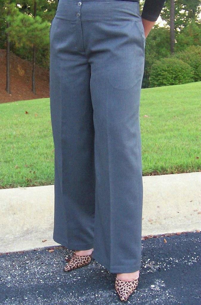 Accessorizing Wide-Leg Pants: Must-Have Pieces to Complete the Look